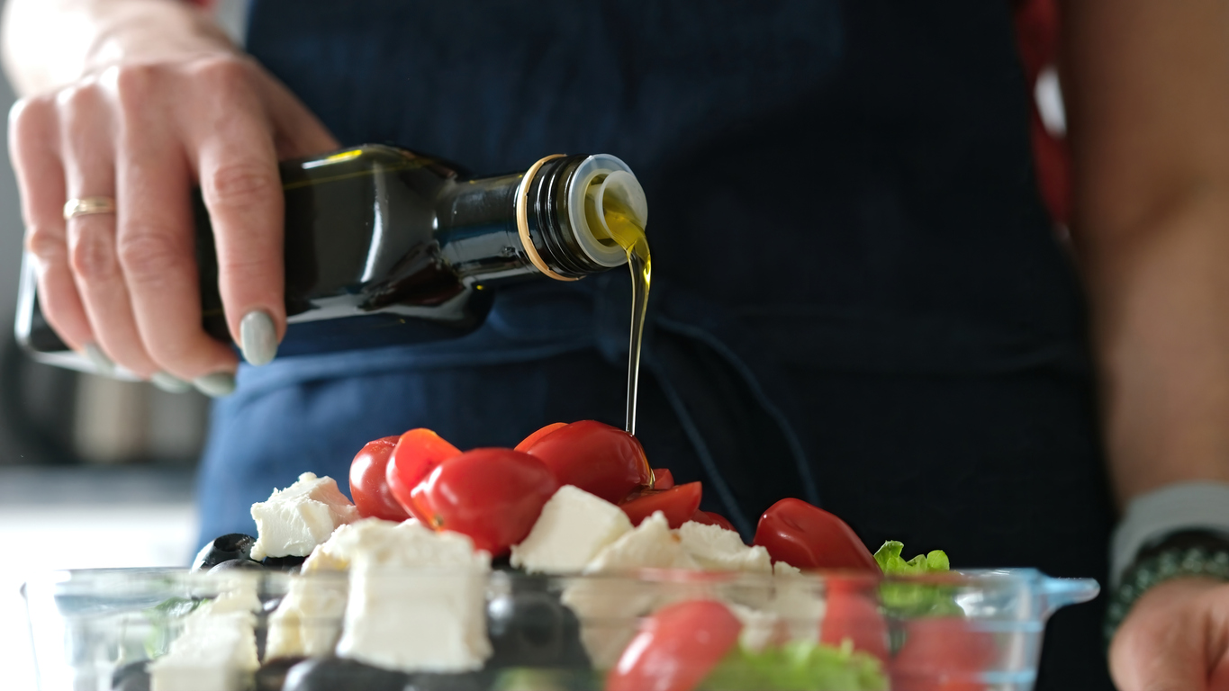 Suntarra Olive Oil Greek Salad Suntarra's Greek Salad using Suntarra Olive Oil
